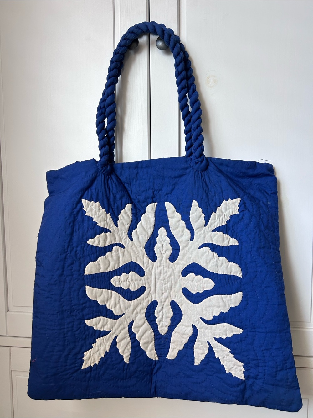 Classic Hawaiian Blue and White Floral Tote Bag - with braided strap